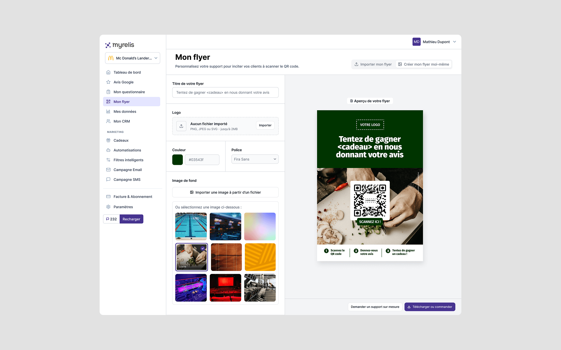 The new “My flyer” editor in Myrelis before any customisation: the five settings and the background library on the left, the flyer preview and its three zones on the right.